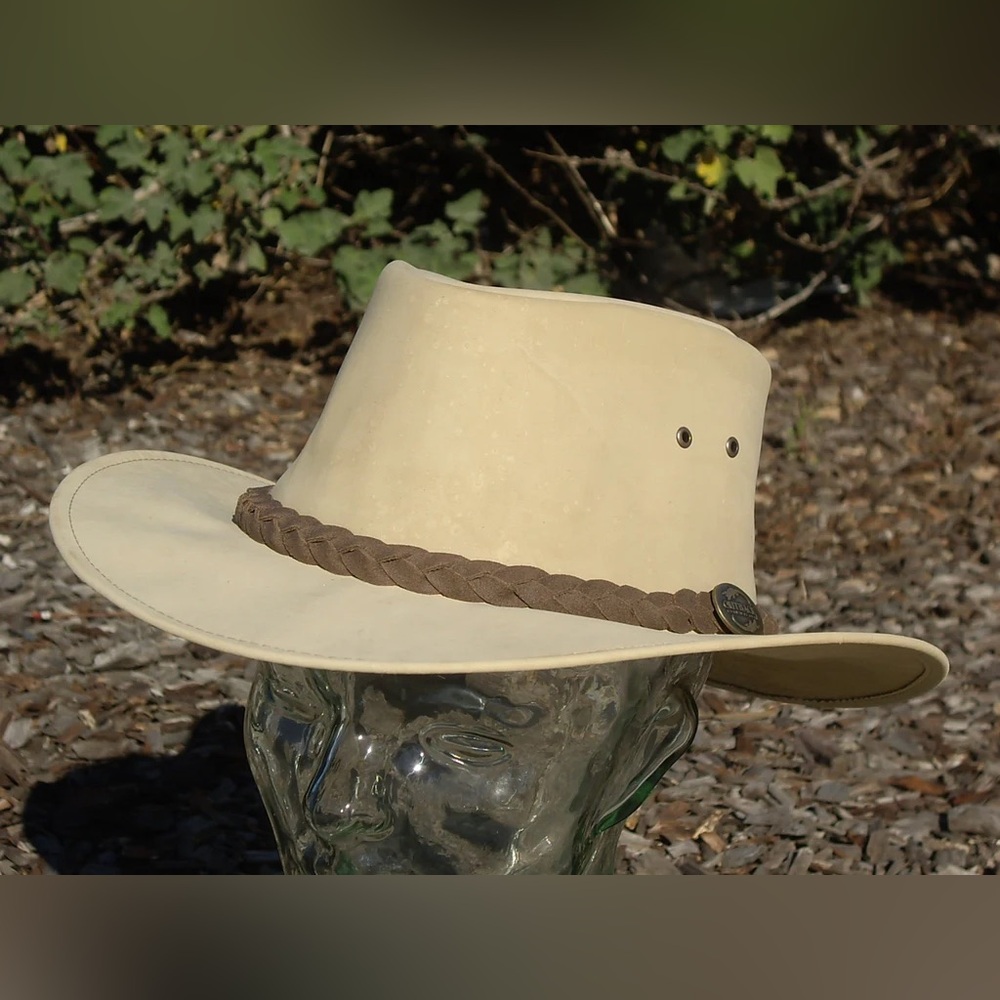 XL Outback Survival Gear Kanga Leather Hat.
